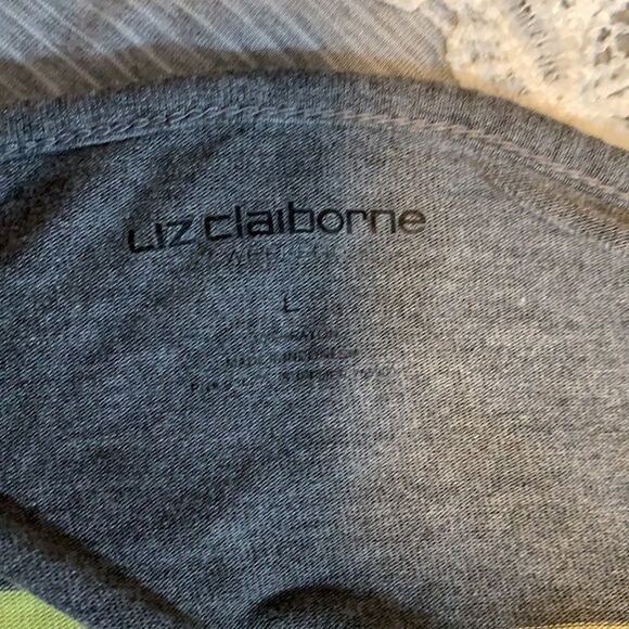 Liz Claiborne/ Henley Top / Size Large - Picture 5 of 6